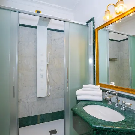 Hotel La Lumiere Di Piazza Di Spagna 3*