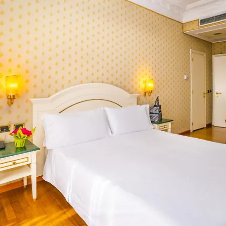 La Lumiere Di Piazza Di Spagna Hotel