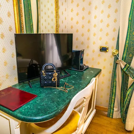 La Lumiere Di Piazza Di Spagna Hotel 3*