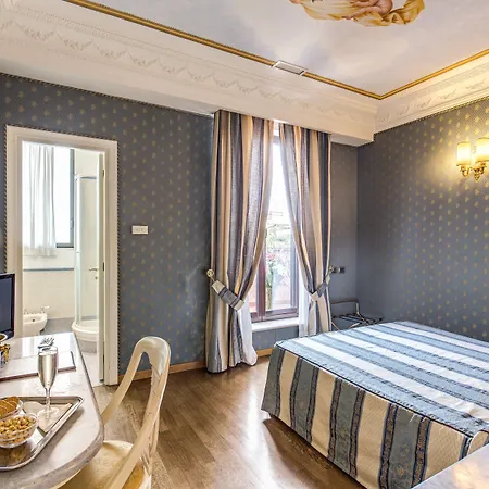 西班牙广场卢米埃尔迪酒店 罗马