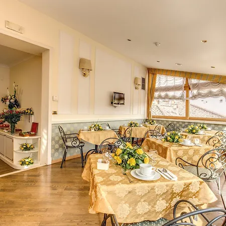 Hotel La Lumiere Di Piazza Di Spagna 3*