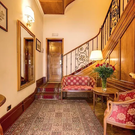 La Lumiere Di Piazza Di Spagna Rom